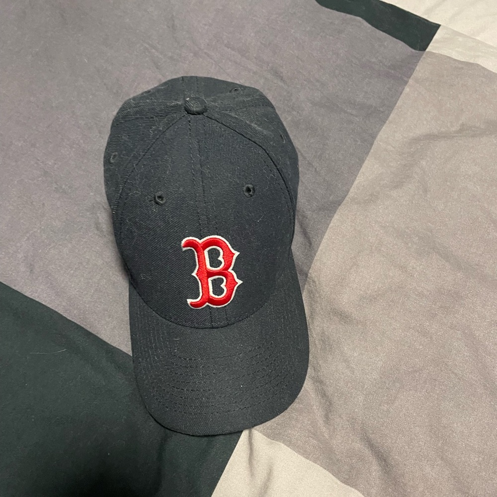 Hat - Picture 2 of 4